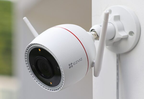 EZVIZ H3C 4MP, telecamera di sicurezza Wi-Fi con risoluzione 2K+
